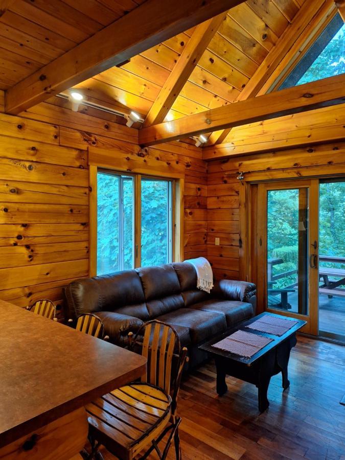 Neshannock Creekside Log Cabin Volant Buitenkant foto